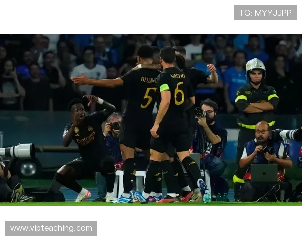 贝林厄姆从欢呼到嘘声伯纳乌