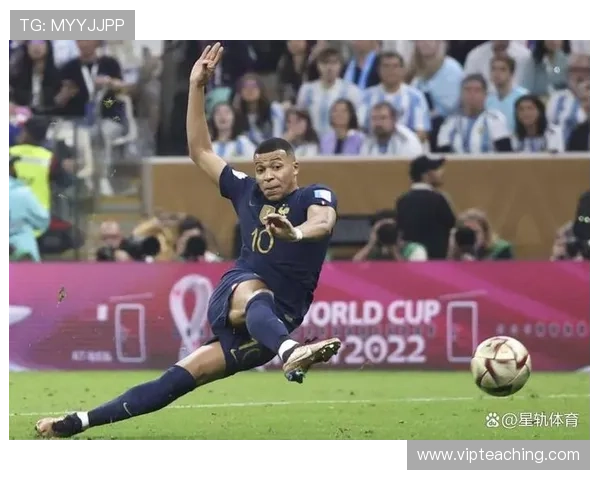 记者:姆巴佩随队客战曼城门迪或出场 记者:姆巴佩随队客战曼城门迪或出场